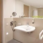 Hotel Frankfurt Airport By Ihg 4*