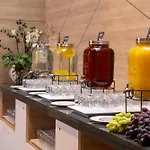 Frankfurt Airport By Ihg Hotel 4*