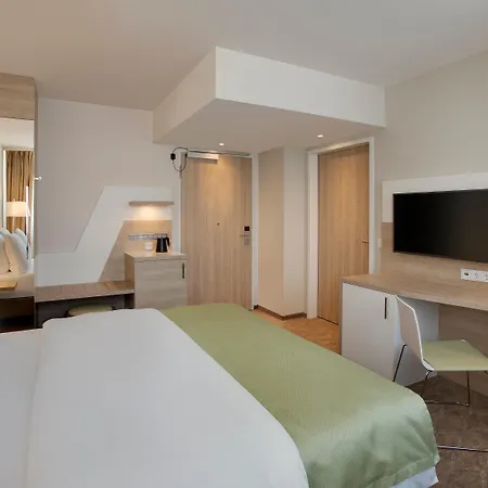 Frankfurt Airport By Ihg