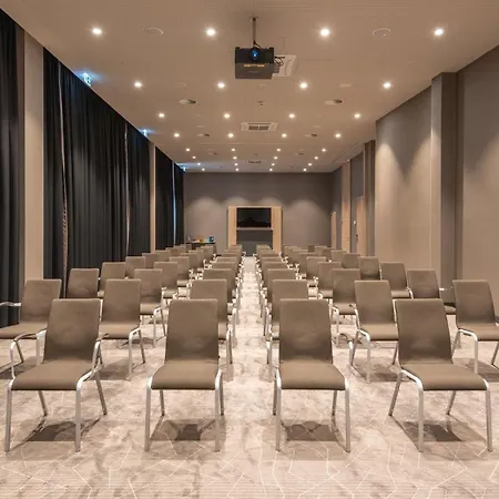 Frankfurt Airport By Ihg פרנקפורט