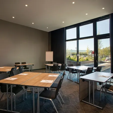Hotel Frankfurt Airport By Ihg