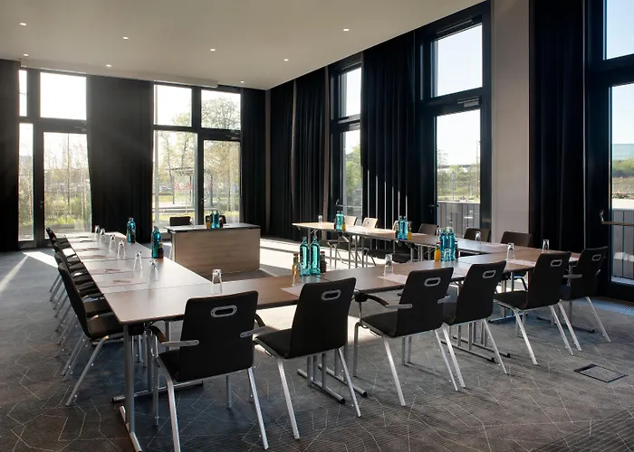 מלון Frankfurt Airport By Ihg 4*