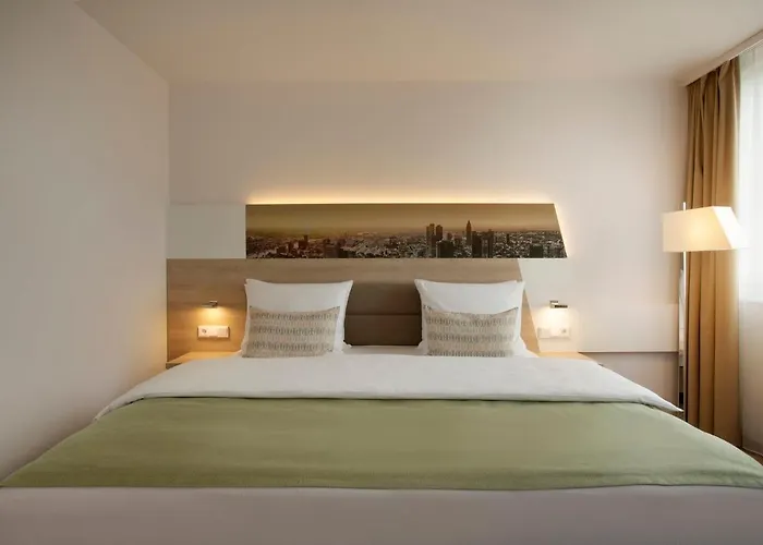 Frankfurt Airport By Ihg 4* פרנקפורט