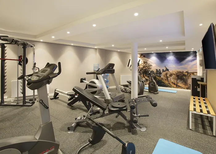 Frankfurt Airport By Ihg 4*