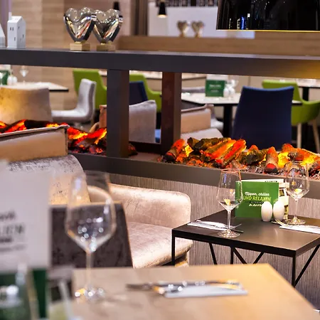 Hotel Frankfurt Airport By Ihg