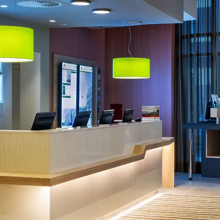 Hotel Frankfurt Airport By Ihg 4*
