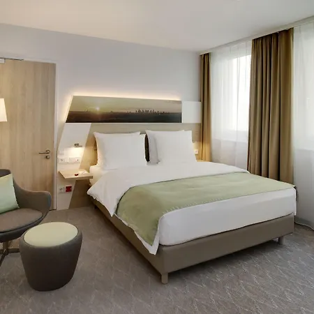 Hotel Frankfurt Airport By Ihg