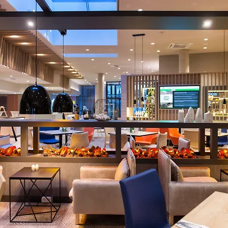 Frankfurt Airport By Ihg 4*