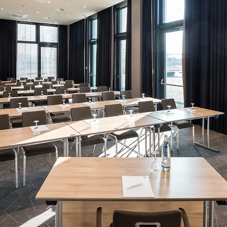 Frankfurt Airport By Ihg Szálloda 4*