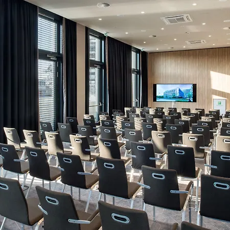 Hotel Frankfurt Airport By Ihg