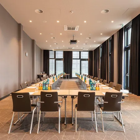 Hotel Frankfurt Airport By Ihg