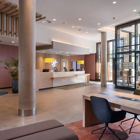 מלון Frankfurt Airport By Ihg 4*