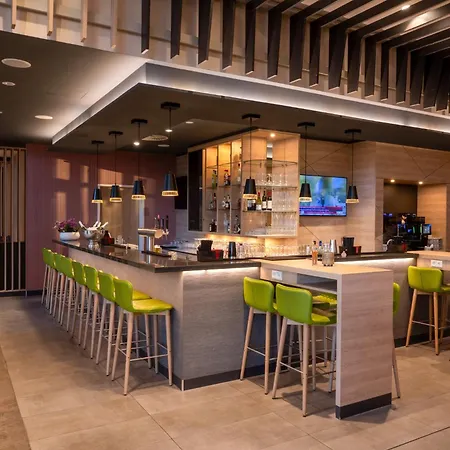 Frankfurt Airport By Ihg 4*