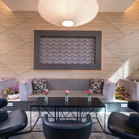 Holiday Inn Frankfurt Airport By Ihg Hotel 4*
