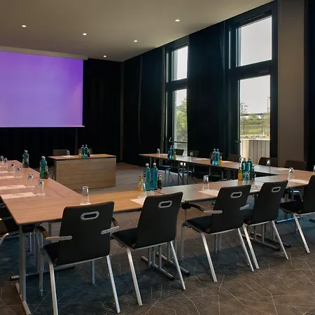 Hotel Frankfurt Airport By Ihg