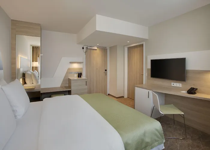 Frankfurt Airport By Ihg