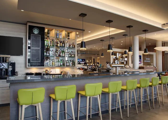 Frankfurt Airport By Ihg Hotel 4*