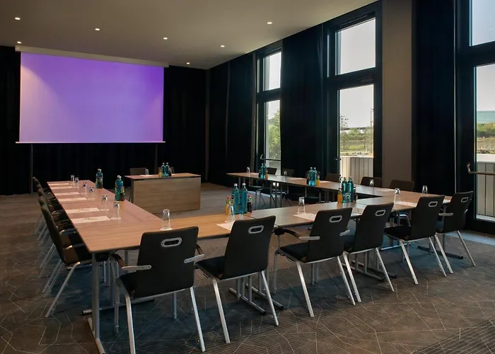 Hotel Frankfurt Airport By Ihg